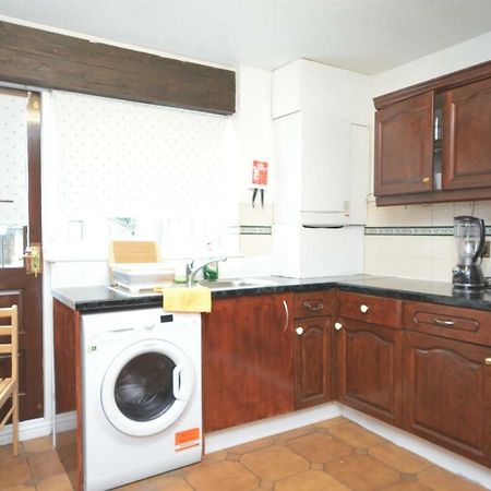 Four Bedroom Townhouse 12 Minutes Walk To Excel Exhibition Centre Londra Exterior foto