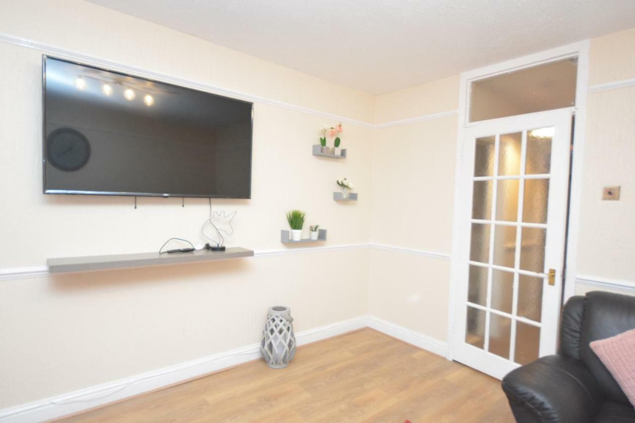 Four Bedroom Townhouse 12 Minutes Walk To Excel Exhibition Centre Londra Exterior foto