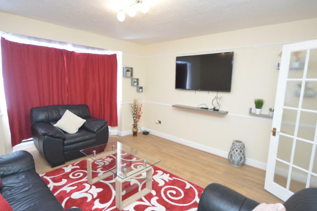 Four Bedroom Townhouse 12 Minutes Walk To Excel Exhibition Centre Londra Exterior foto